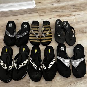 Lot bundle of 6 black wedge flip flop sandals! All size 9🖤 Volatile, Yellow Box